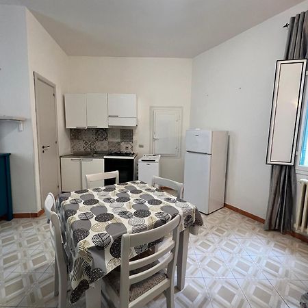 Appartamentino Nel Chiasso Монополи Екстериор снимка
